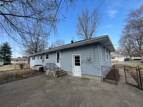 120 Alberto Ln in Florissant, MO - Building Photo - Building Photo
