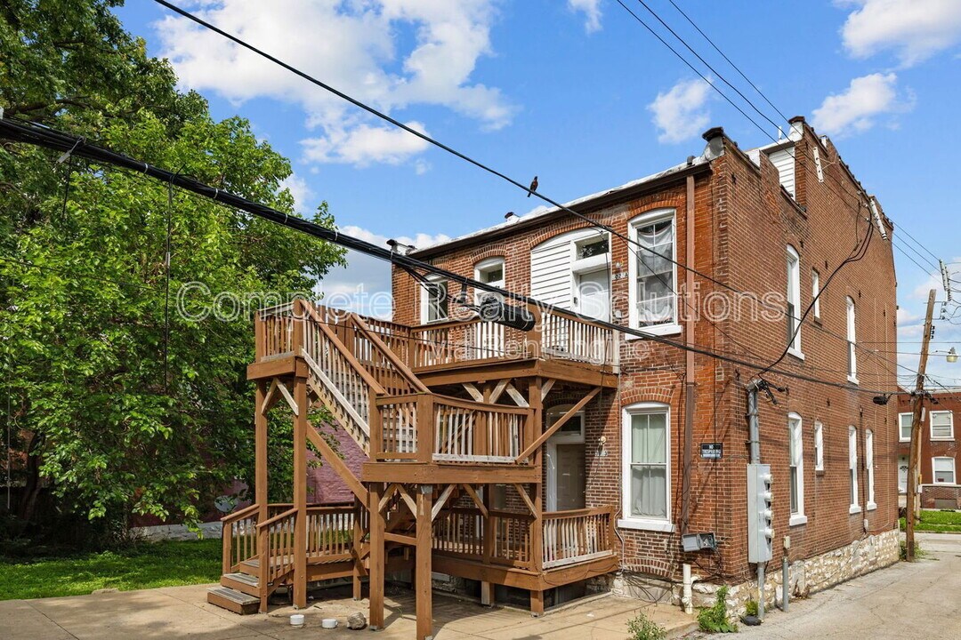 3021 Iowa Ave in St. Louis, MO - Building Photo