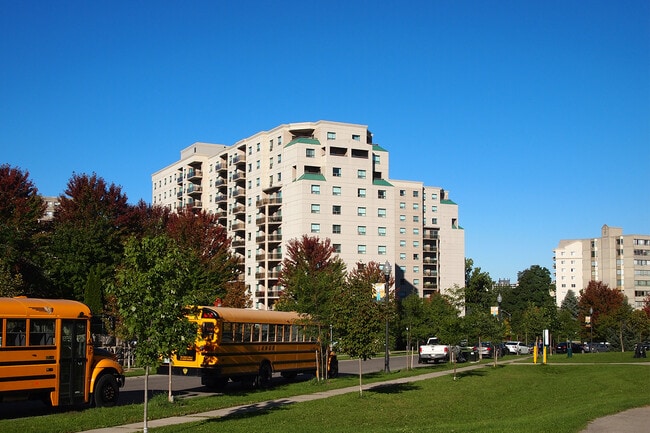 565 Proudfoot Place in London, ON - Building Photo - Building Photo