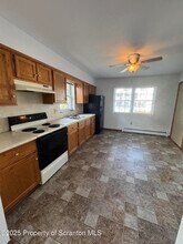 622 Terrace St in Dunmore, PA - Building Photo - Building Photo