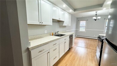 35 Burden Dr in Oswego, NY - Building Photo - Building Photo