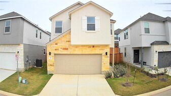 113 Sycamore Pnes Ln in Kyle, TX - Building Photo