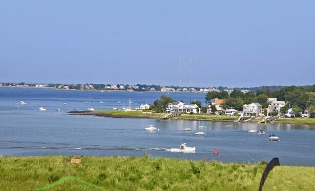 Eastbay at Weymouthport in Weymouth, MA - Foto de edificio