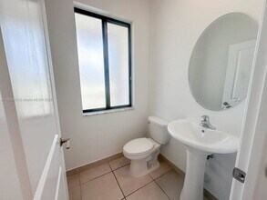 645 NE 208th Terrace in Miami, FL - Building Photo - Building Photo