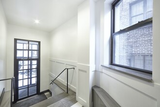 244 East 46th Street in New York, NY - Building Photo - Building Photo