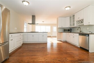198 Macon Dr in Bridgeport, CT - Building Photo - Building Photo