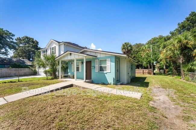 216 9th St S in Jacksonville Beach, FL - Building Photo - Building Photo