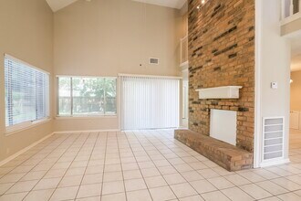 4714 Cashel Castle Dr in Houston, TX - Building Photo - Building Photo