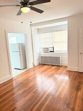 501 Peabody St NW in Washington, DC - Foto de edificio - Building Photo