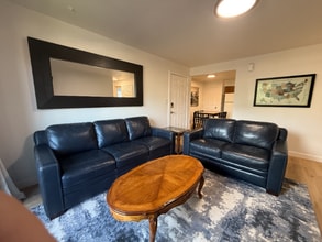 284 E 600 N, Unit 11 in Provo, UT - Foto de edificio - Building Photo