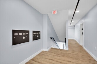 6011 Madison Rd in Cincinnati, OH - Foto de edificio - Building Photo