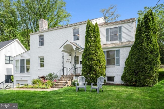 property at 6023 Walhonding Rd