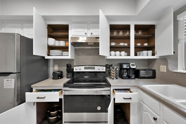 property at 17 Kittiwake Ct