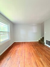 95 Rock Creek Rd in New Haven, CT - Foto de edificio - Building Photo