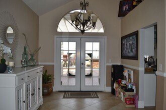 3153 Nutmeg Dr in Corona, CA - Foto de edificio - Building Photo