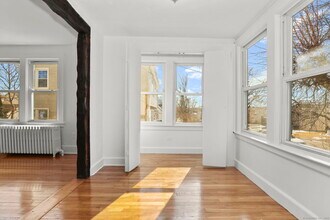 18 Claremont St in Stamford, CT - Building Photo - Building Photo
