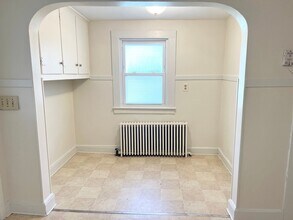565 E Main St in Middletown, CT - Building Photo - Building Photo
