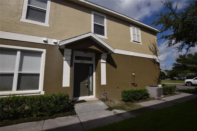 1949 Estancia Cir in Kissimmee, FL - Building Photo - Building Photo