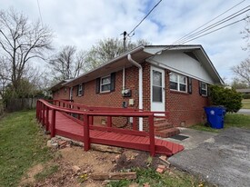 107 Jackson St NW in Cleveland, TN - Building Photo
