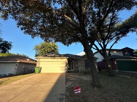 1713 McKenzie St in Round Rock, TX - Building Photo - Building Photo