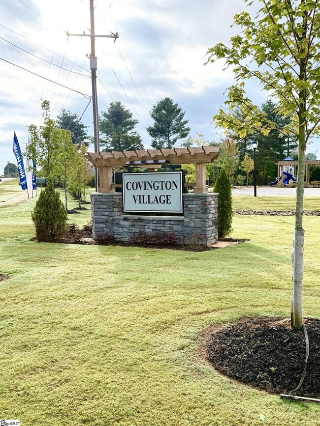 803 Embark Cir in Greer, SC - Building Photo - Building Photo