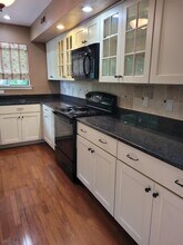 50 Encampment Dr in Bedminster, NJ - Building Photo - Building Photo