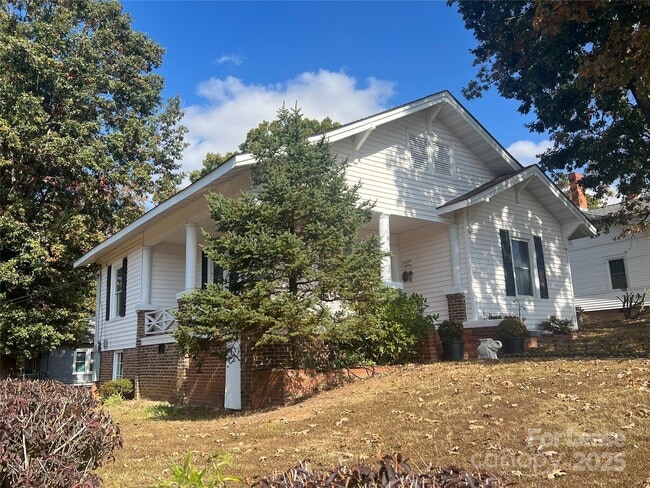 203 E Cannon Ave in Albemarle, NC - Building Photo - Building Photo