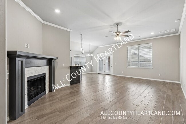 8722 SW 40th Ter in Oklahoma City, OK - Building Photo - Building Photo