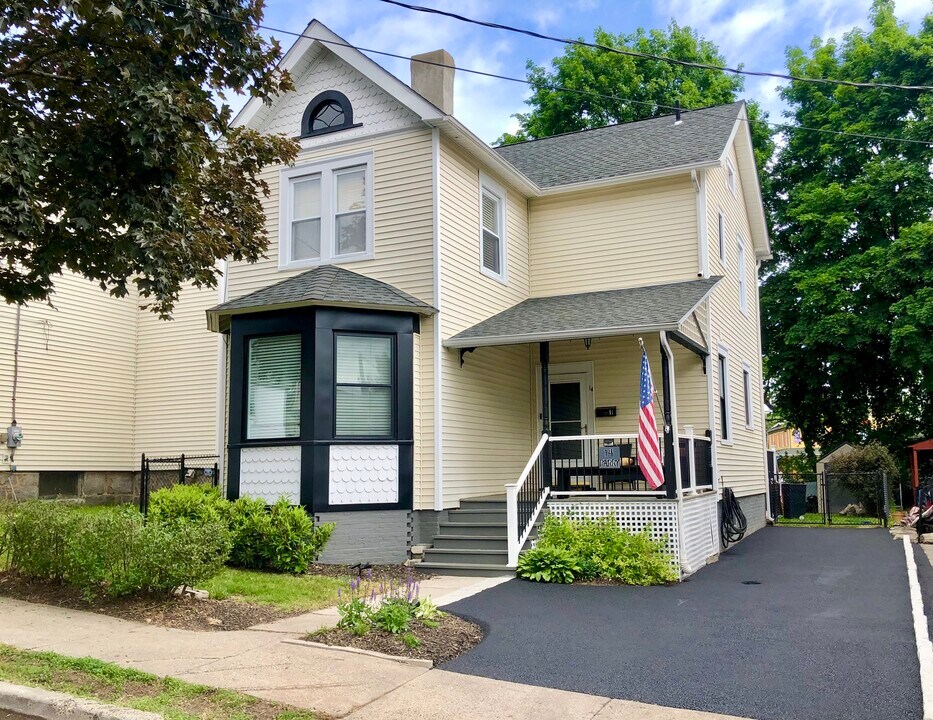 14 Parry Ave in Highland Falls, NY - Building Photo