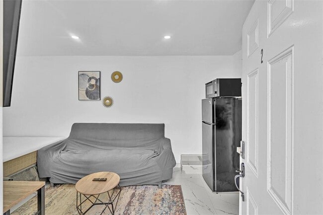 4328 SW 49th Ct, Unit Efficency in Fort Lauderdale, FL - Building Photo - Building Photo