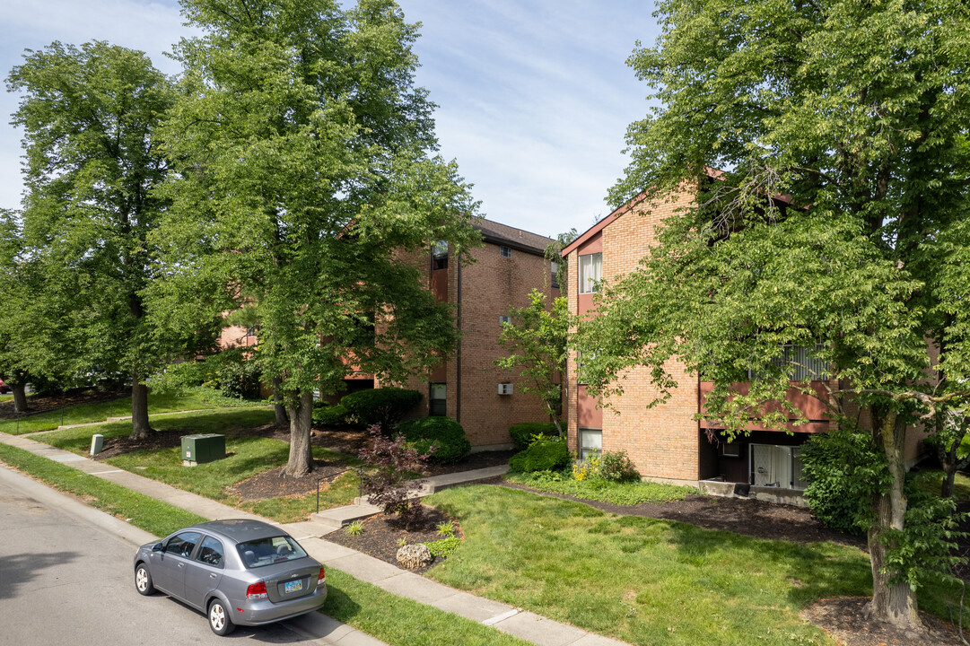 Alpine Terrace Condominiums in Cincinnati, OH - Foto de edificio