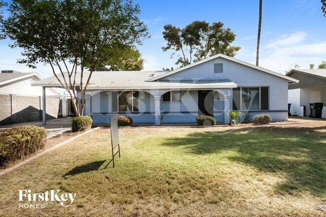 property at 5909 S Palm Dr