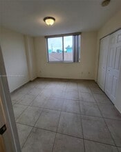 2647 NW 25th Ave in Miami, FL - Building Photo - Building Photo