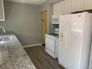 932 Amelia St in Royal Oak, MI - Building Photo - Building Photo