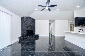 6530 La Violetta Dr in Houston, TX - Building Photo - Building Photo