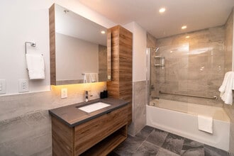 5515 Clyde St. in Halifax, NS - Building Photo - Building Photo