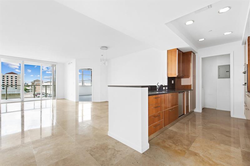 1819 SE 17th St in Fort Lauderdale, FL - Building Photo