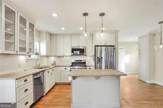 355 Deering Rd NW in Atlanta, GA - Building Photo - Building Photo