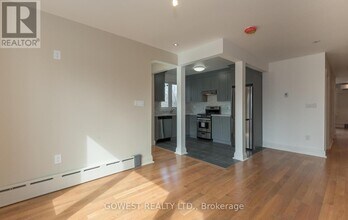 207 Oakmount Rd in Toronto, ON - Building Photo - Building Photo