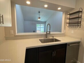 5114 E Edgemont Ave in Phoenix, AZ - Building Photo - Building Photo