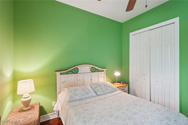 property at 2621 Golden Gate Blvd W