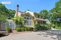 15 Mulford Ave in East Hampton, NY - Building Photo - Building Photo