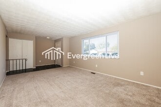 755 Ellsworth Dr in Dayton, OH - Building Photo - Building Photo