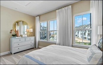 6005 Northwest Dr in Hyattsville, MD - Foto de edificio - Building Photo