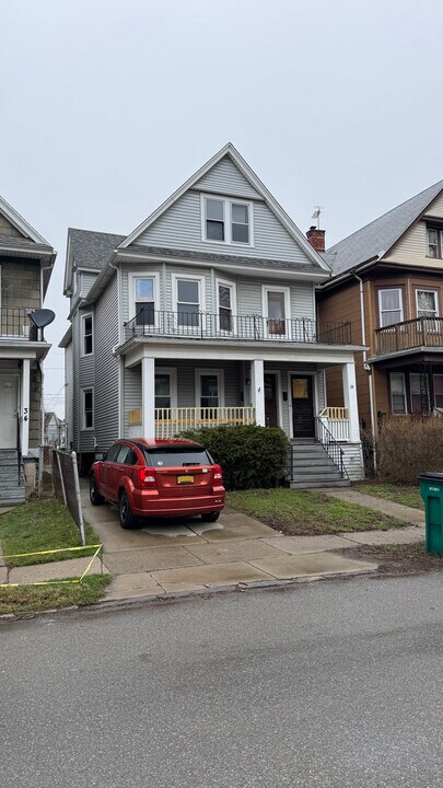 38 Hayden St, Unit 2 in Buffalo, NY - Building Photo