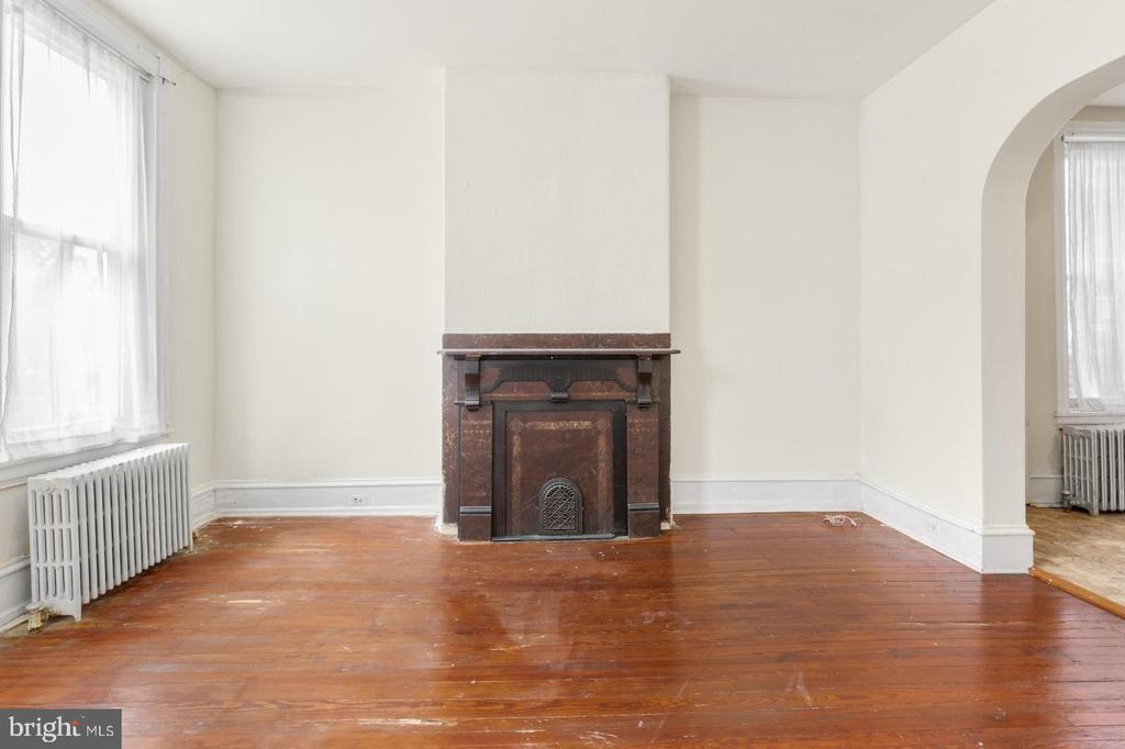3503 Indian Queen Ln in Philadelphia, PA - Building Photo