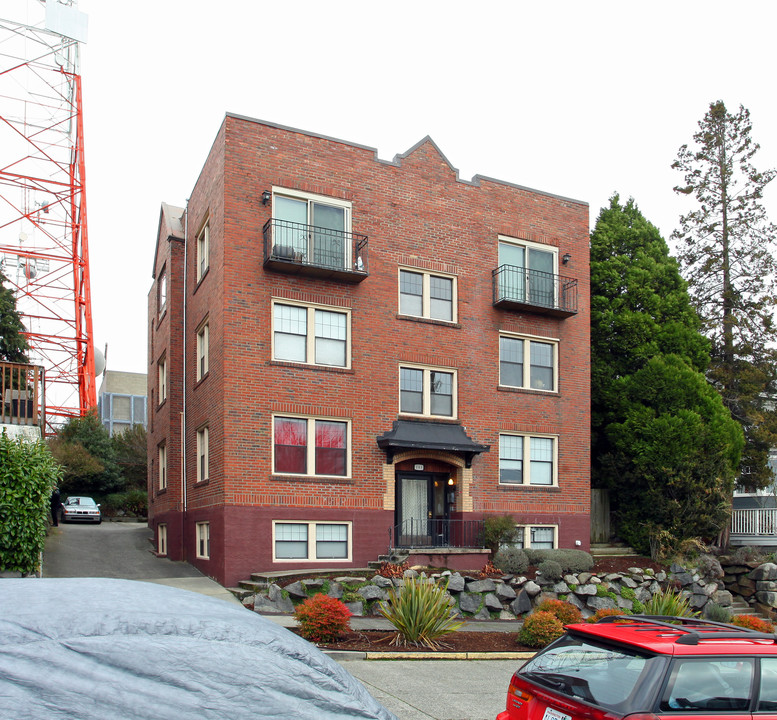 Mary Lew in Seattle, WA - Foto de edificio