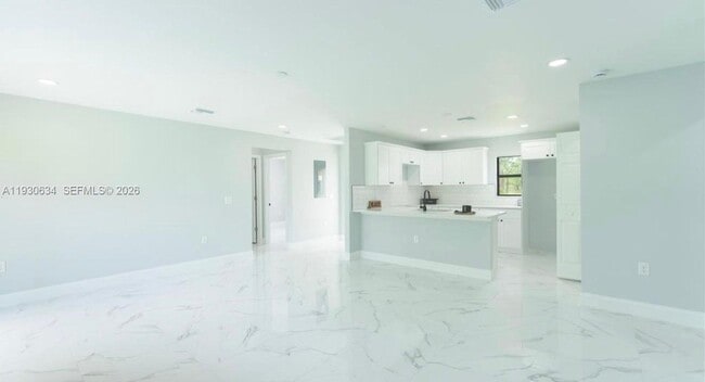 761 Kirkman Ave in Lehigh Acres, FL - Building Photo - Building Photo