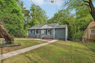 172 Meador Way SE in Atlanta, GA - Building Photo - Building Photo