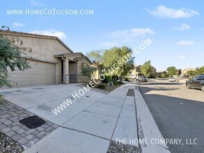 7140 S Via Gaucho Viejo in Tucson, AZ - Building Photo - Building Photo